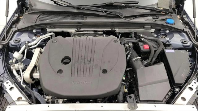 2022 Volvo S60 B5 Momentum