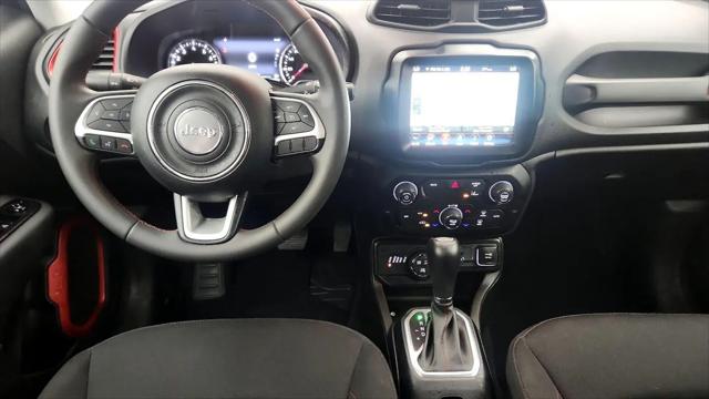 2023 Jeep Renegade Trailhawk 4x4