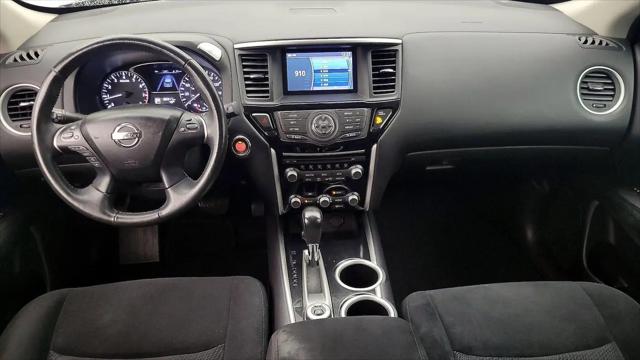 2015 Nissan Pathfinder SV