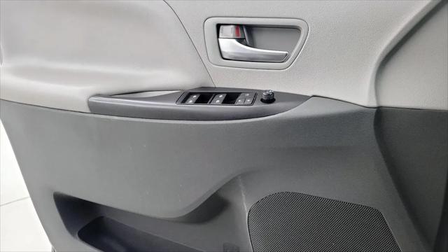 2017 Toyota Sienna LE 8 Passenger