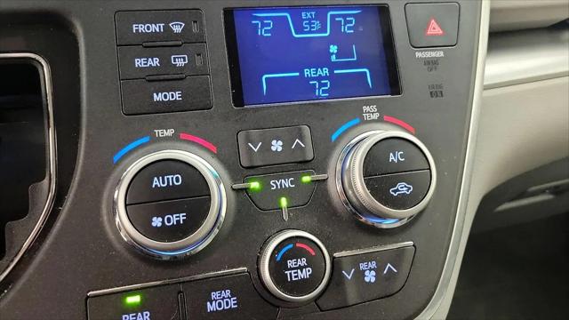 2017 Toyota Sienna LE 8 Passenger