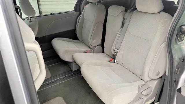 2017 Toyota Sienna LE 8 Passenger