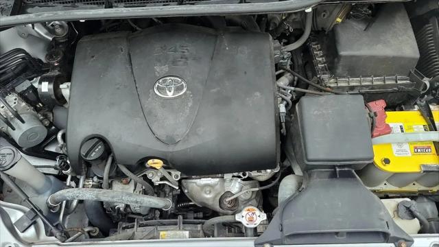 2017 Toyota Sienna LE 8 Passenger