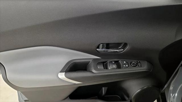 2023 Nissan Kicks SR Xtronic CVT