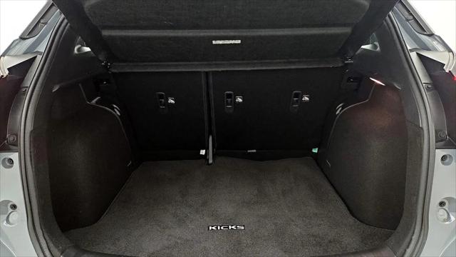 2023 Nissan Kicks SR Xtronic CVT
