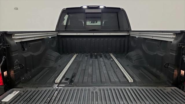 2020 Nissan Titan Crew Cab SV 4x2