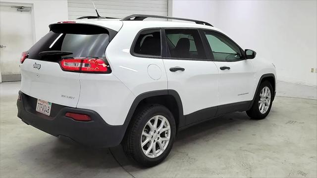 2016 Jeep Cherokee Sport