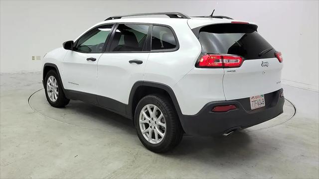 2016 Jeep Cherokee Sport