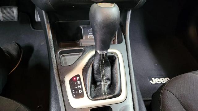 2016 Jeep Cherokee Sport