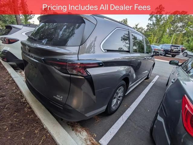 2023 Toyota Sienna XLE