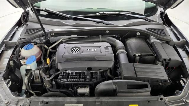 2015 Volkswagen Passat 1.8T SE