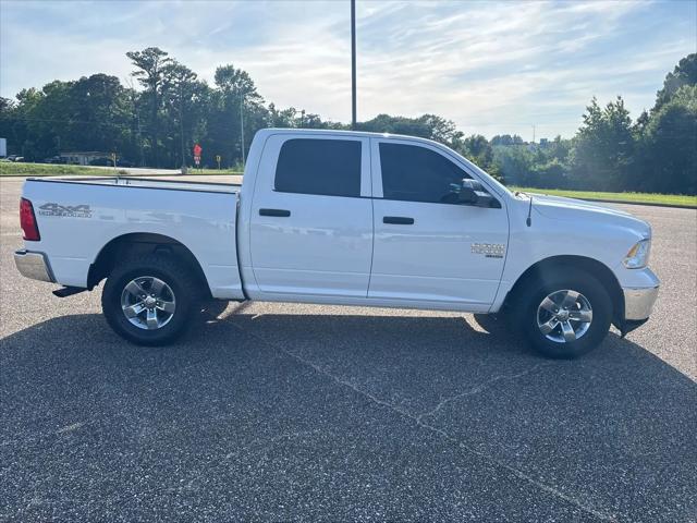2023 Ram 1500 Classic SLT Crew Cab 4x4 5'7" Box