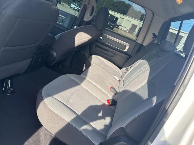 2023 Ram 1500 Classic SLT Crew Cab 4x4 5'7" Box