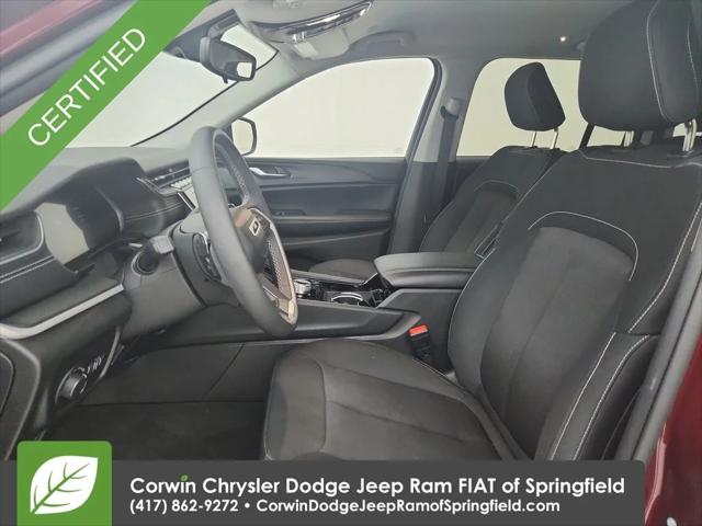 2023 Jeep Grand Cherokee Laredo 4x4