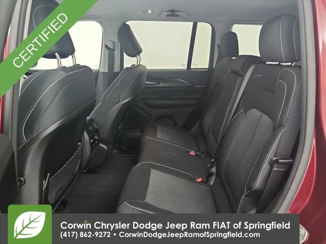 2023 Jeep Grand Cherokee Laredo 4x4