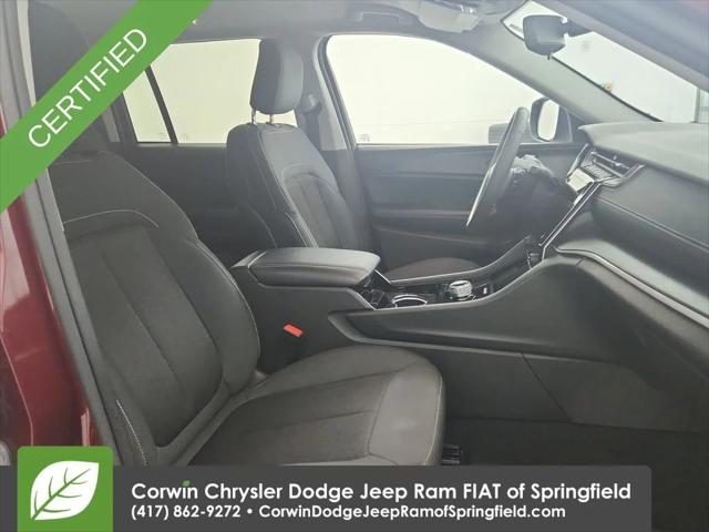 2023 Jeep Grand Cherokee Laredo 4x4
