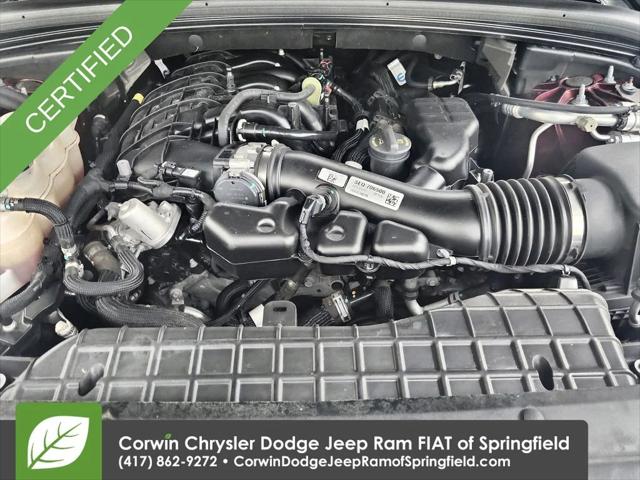 2023 Jeep Grand Cherokee Laredo 4x4