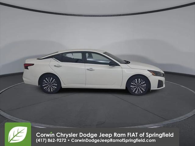2025 Nissan Altima SV FWD