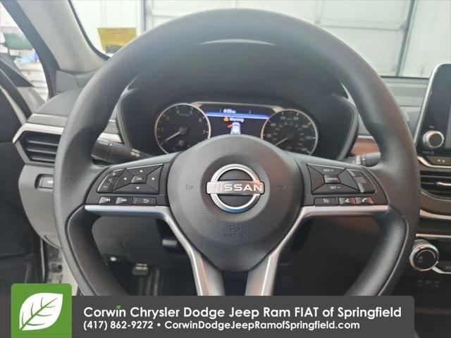 2025 Nissan Altima SV FWD