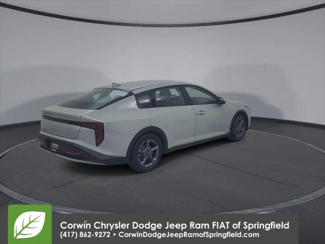 2025 Kia K4 LXS