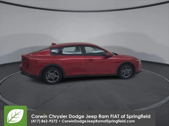 2025 Kia K4 LXS