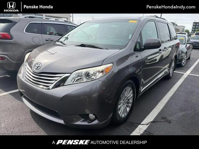 2017 Toyota Sienna XLE Premium 8 Passenger for sale in Indianapolis, IN