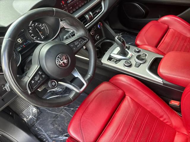 2023 Alfa Romeo Stelvio Veloce AWD