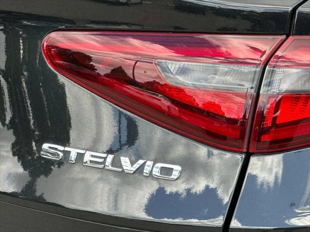 2023 Alfa Romeo Stelvio Veloce AWD