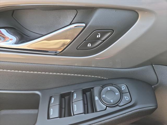 2023 Chevrolet Traverse AWD LT Leather