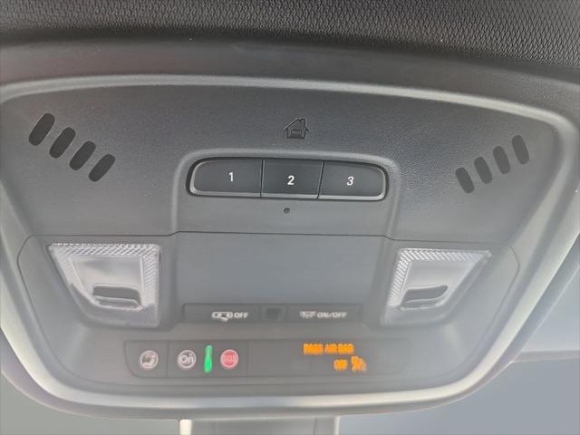 2023 Chevrolet Traverse AWD LT Leather