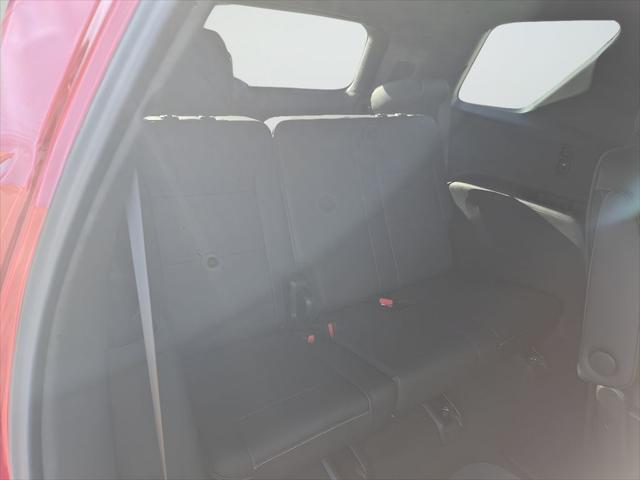 2023 Chevrolet Traverse AWD LT Leather