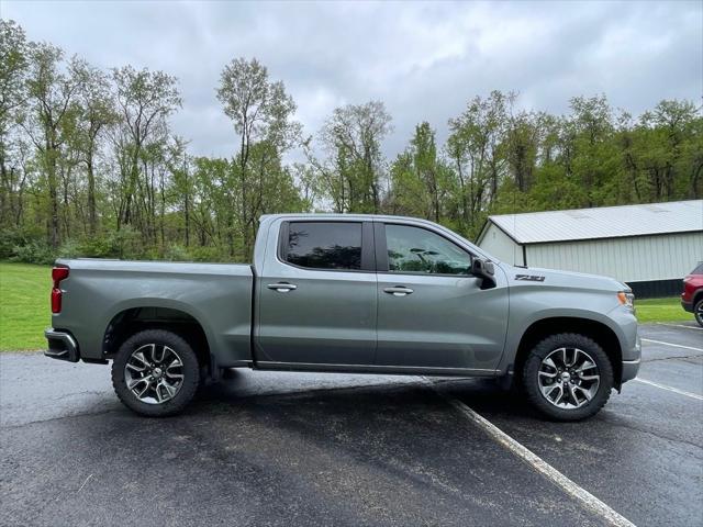 2023 Chevrolet Silverado 1500 4WD Crew Cab Short Bed RST