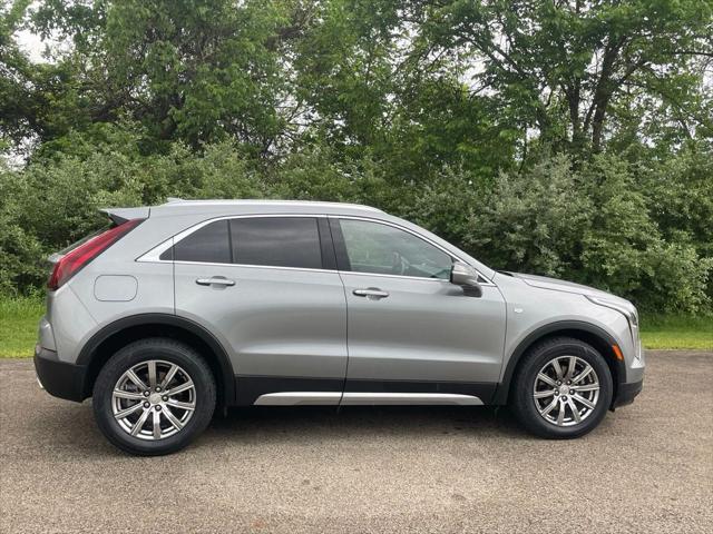 2023 Cadillac XT4 AWD Premium Luxury