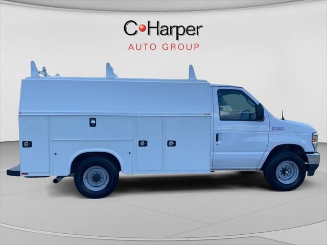 2022 Ford E-350 Cutaway Base Cutaway 2022 Ford E-350 Cutaway Base Cutaway