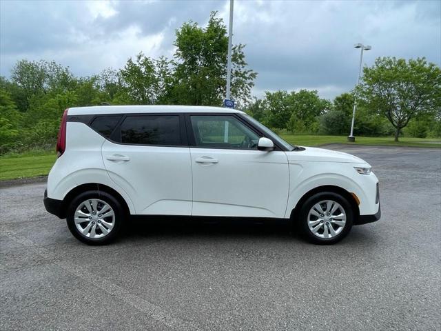 2022 Kia Soul LX 2022 Kia Soul LX