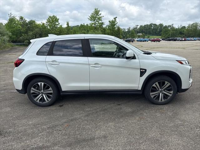 2020 Mitsubishi Outlander Sport 2.0 ES AWC 2020 Mitsubishi Outlander Sport 2.0 ES AWC