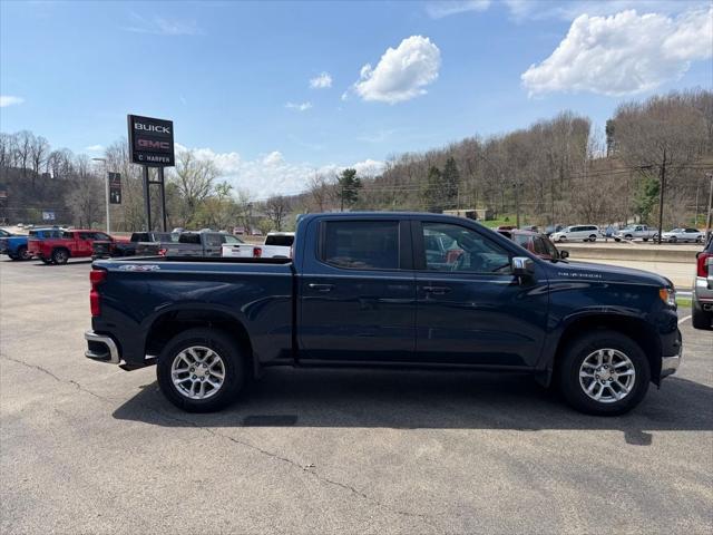 2022 Chevrolet Silverado 1500 4WD Crew Cab Short Bed LT with 2FL