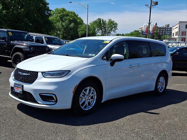 2023 Chrysler Pacifica Touring L 2023 Chrysler Pacifica Touring L