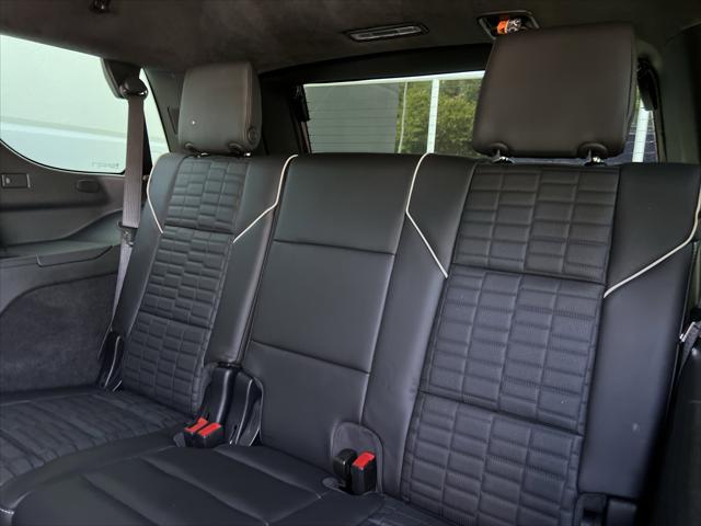 2025 Cadillac Escalade Sport Platinum