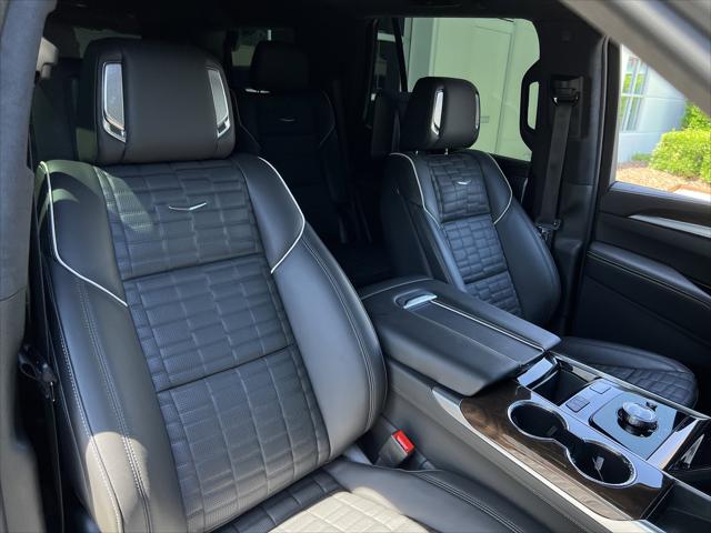 2025 Cadillac Escalade Sport Platinum