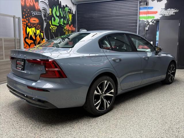 2024 Volvo S60 B5 Core Dark Theme