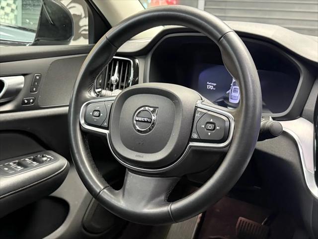 2024 Volvo S60 B5 Core Dark Theme