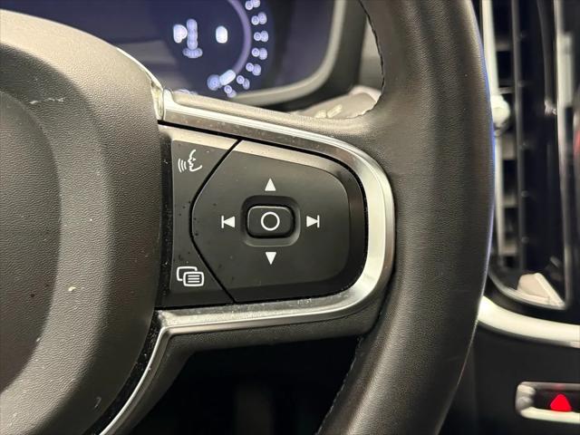 2024 Volvo S60 B5 Core Dark Theme