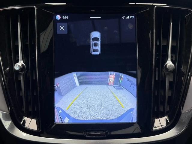 2024 Volvo S60 B5 Core Dark Theme