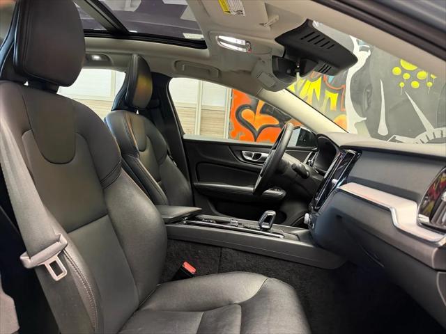 2024 Volvo S60 B5 Core Dark Theme