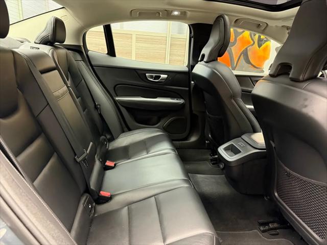 2024 Volvo S60 B5 Core Dark Theme