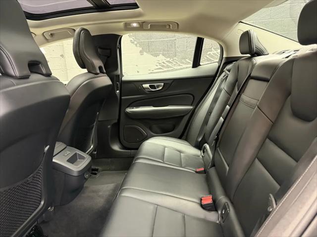 2024 Volvo S60 B5 Core Dark Theme