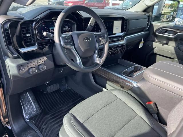 2026 Chevrolet Silverado 2500HD Crew Cab, Standard Bed, LT, 4WD