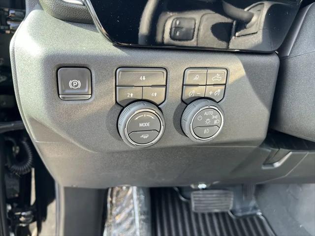 2026 Chevrolet Silverado 2500HD Crew Cab, Standard Bed, LT, 4WD