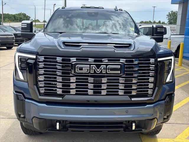 2026 GMC Sierra 2500HD Crew Cab, Standard Bed, Denali Ultimate, 4WD